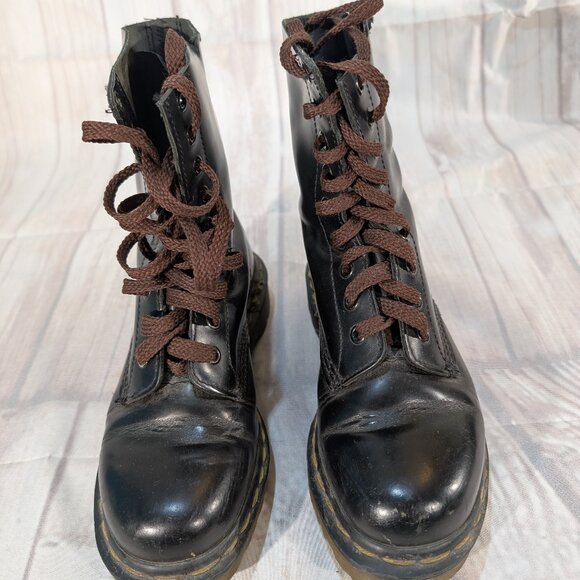 Dr Martens Women's Black Smooth Leather Lace-up Vintage Ankle Boots - Picture 3 of 12